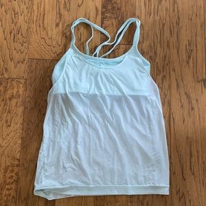 Athleta sz mefoum mint green yoga top w/shellf bra